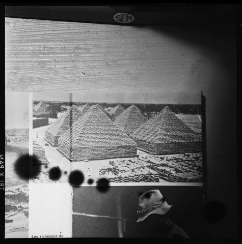 Reproductions de pages de livres (avec des photos) concernant l'Afrique