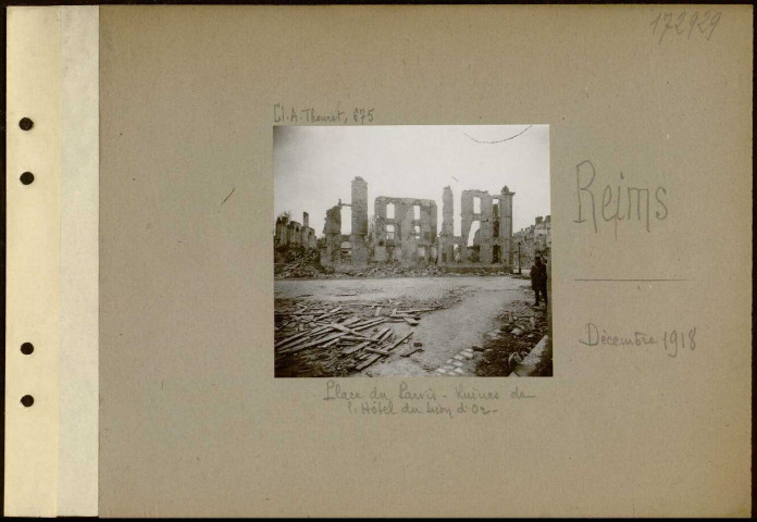 Reims. Place du Parvis. Ruines de l'hôtel du Lion d'or