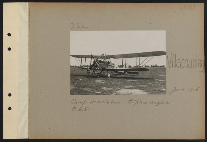 Villacoublay. Camp d'aviation. Biplan anglais R. A. 5