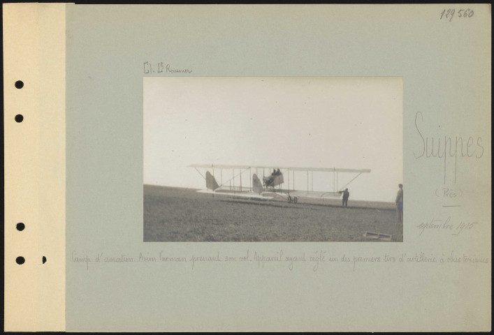 Suippes (près). Camp d'aviation. Avion Farman prenant son vol. Appareil ayant réglé un des premiers tirs d'artillerie à obus toxique