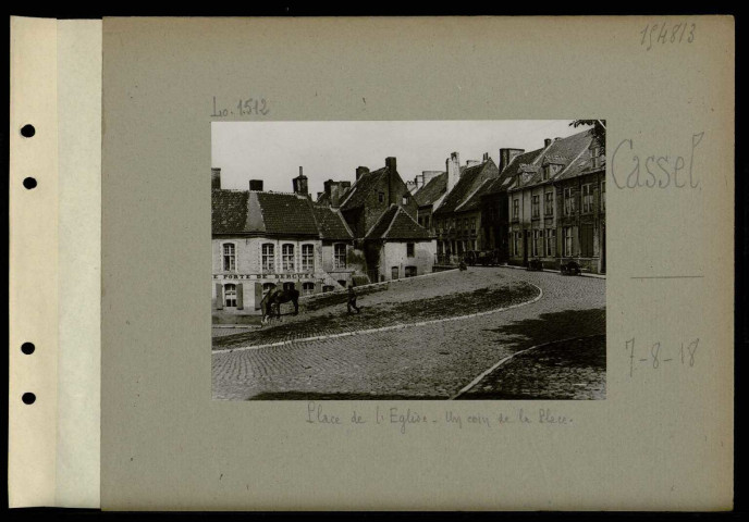 Cassel. Place de l'Eglise. Un coin de la place