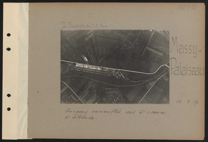 Massy-Palaiseau. Hangars camouflés vus à 1000 mètres d'altitude