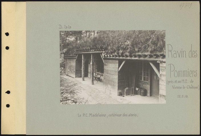Ravin des Pommiers (près et au nord-est de Vienne-le Château). Le poste de commandement Madeleine ; extérieur des abris