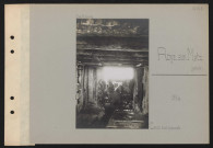 Roye-sur-Matz (près de). Canon sous casemate