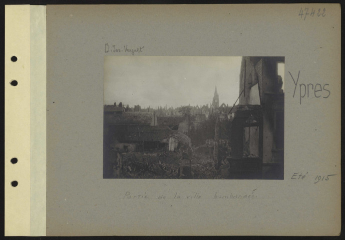 Ypres. Partie de la ville bombardée