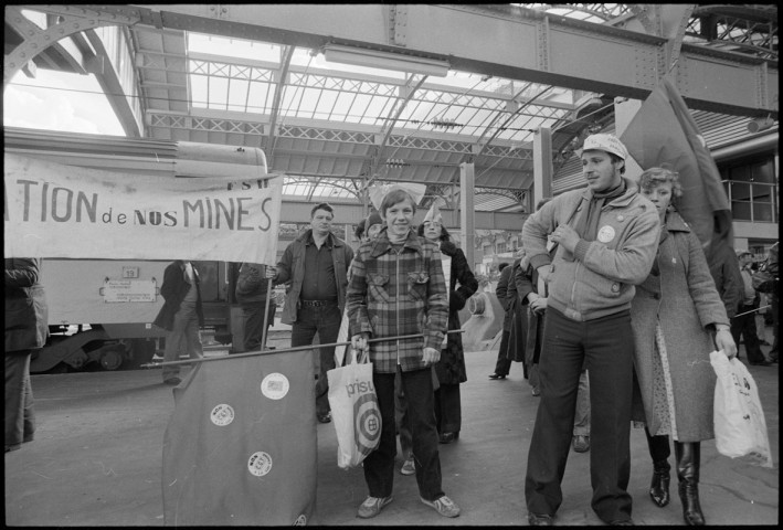 Manifestation des mineurs à la gare de l'Est