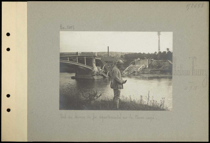 Château-Thierry. Pont du chemin de fer départemental sur la Marne coupé