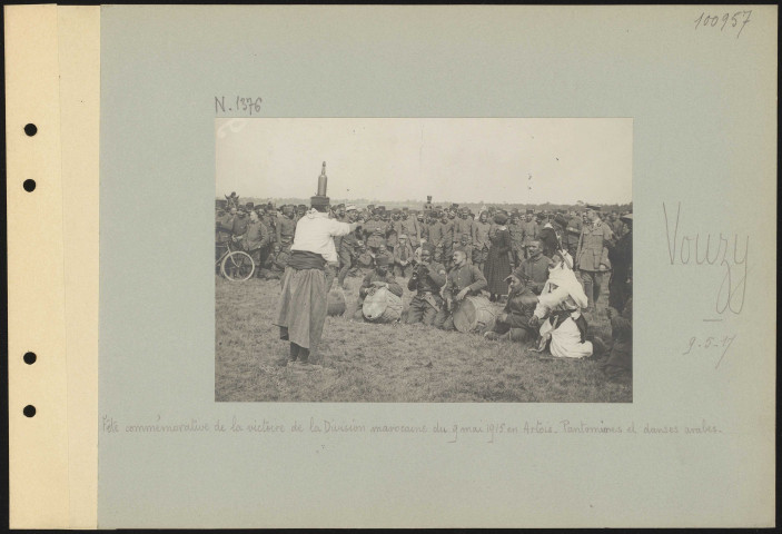 Vouzy. Fête commémorative de la victoire de la Division marocaine du 9 mai 1915 en Artois. Pantomimes et danses arabes