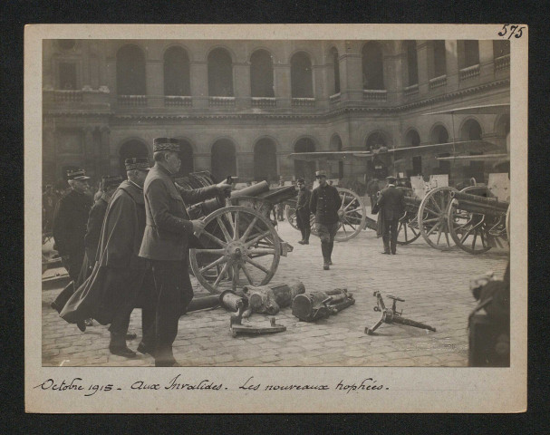 Aux Invalides. Les nouveaux trophées
