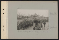 Tracy-le-Val. Un coin du village : détachement de prisonniers allemands