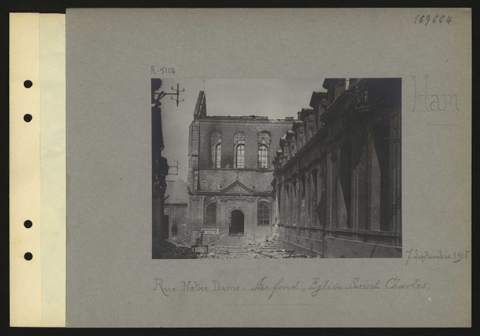 Ham. Rue Notre-Dame : au fond, église Saint-Charles