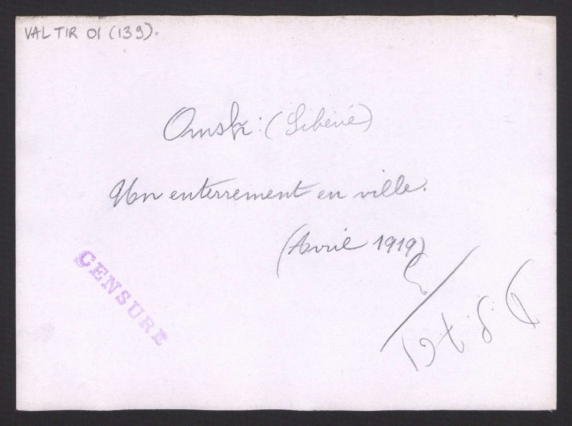 Omsk (Sibérie). Un enterrement en ville