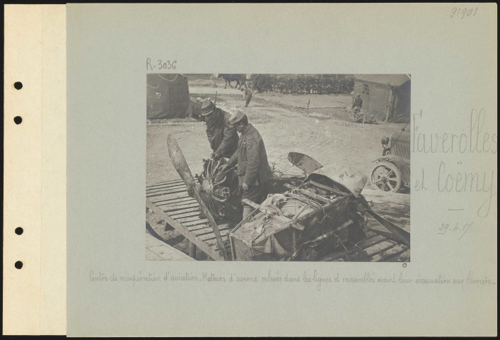 Faverolles-et-Coëmy. Centre de récupération d'aviation. Moteurs d'avions relevés dans les lignes et rassemblés avant leur évacuation sur l'arrière