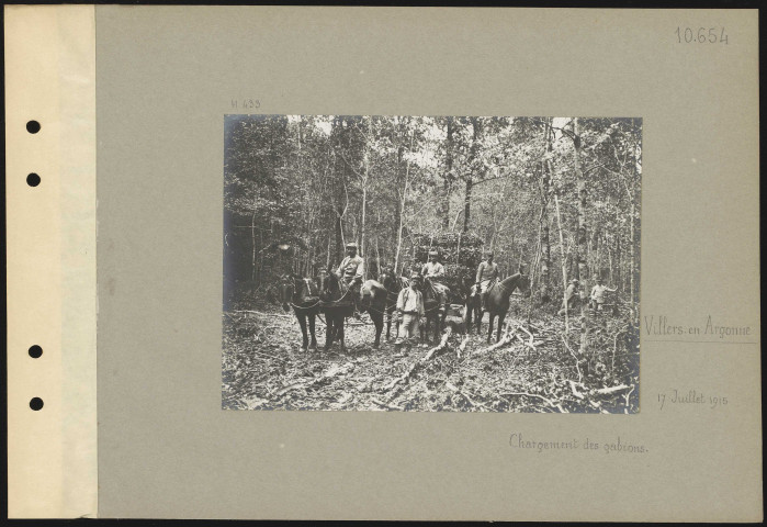 Villers-en-Argonne. Chargement des gabions