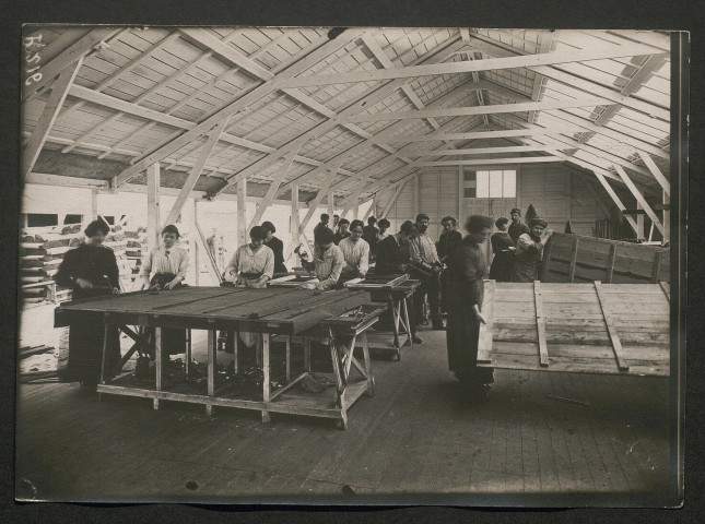 Atelier de construction de l'Intendance à Vincennes (Seine)