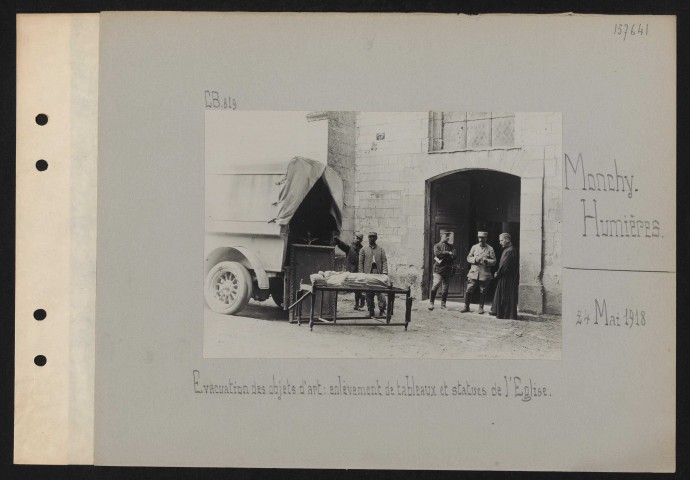 Monchy-Humières. Évaluation des objets d'art : enlèvement de tableaux et statues de l'église