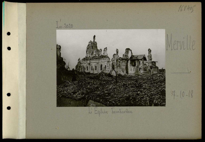 Merville. L'église bombardée