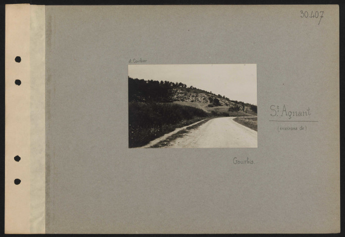 Saint-Agnant (environs de). Gourbis