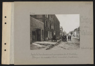 Crépy-en-Valois. Après le bombardement par avions du 5 juillet : fabrique de meubles, Clair, incendiée ; l'extérieur