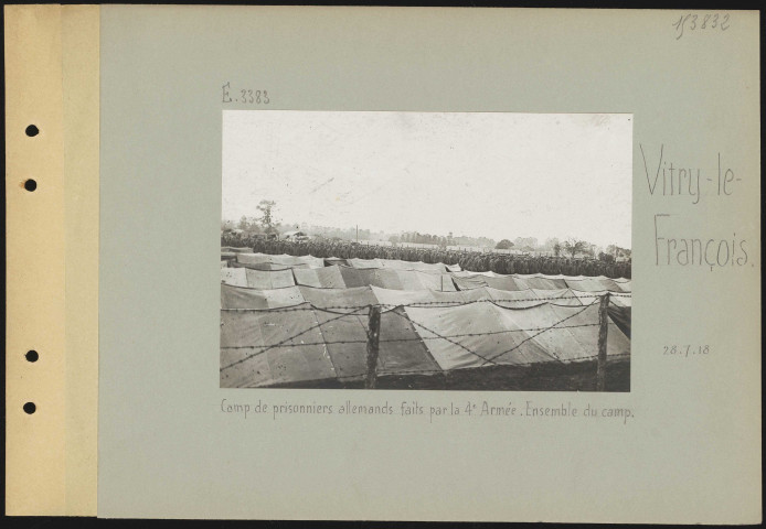 Vitry-le-François. Camp de prisonniers allemands faits par la 4e armée. Ensemble du camp