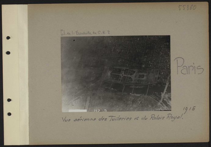 Paris. Vue aérienne des Tuileries et du palais Royal