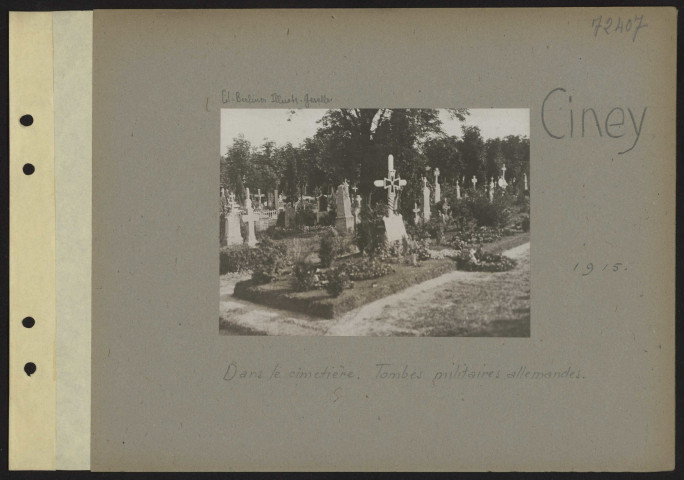 Ciney. Dans le cimetière. Tombes militaires allemandes