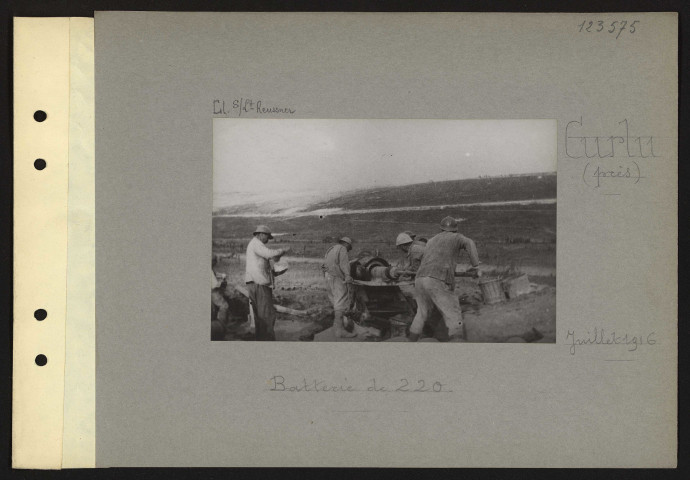 Curlu (près). Batterie de 220