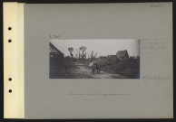 Curlu. Un coin du village en ruines