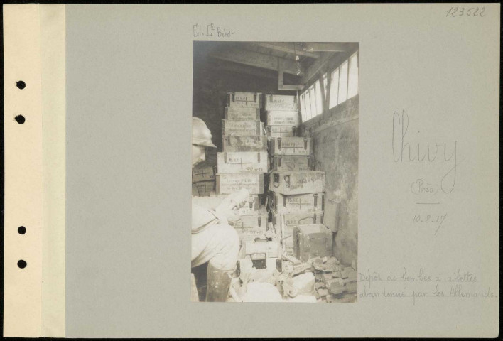 Chivy (près). Dépôt de bombes à ailettes abandonné par les Allemands