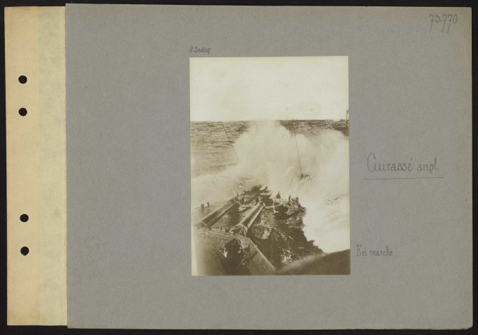 S.l. Cuirassé anglais. En marche