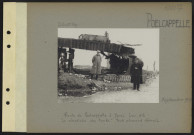 Poelcappelle. Route de Poelcappelle à Ypres. Lieu dit : "Le cimetière des tanks". Tank allemand détruit