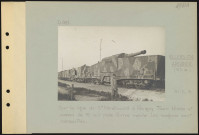 Villers-en-Argonne (nord-ouest de). Sur la ligne de Sainte-Menehould è Revigny. Train blindé et canon de 19 sur plate-forme mobile. Les wagons sont camouflés