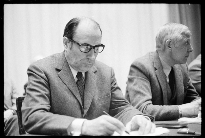 Meeting du PS : discours de François Mitterrand. Grève de la faim