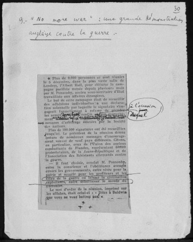 Coupures de presse et documents contre la guerre et antimilitaristes. 1906-1937