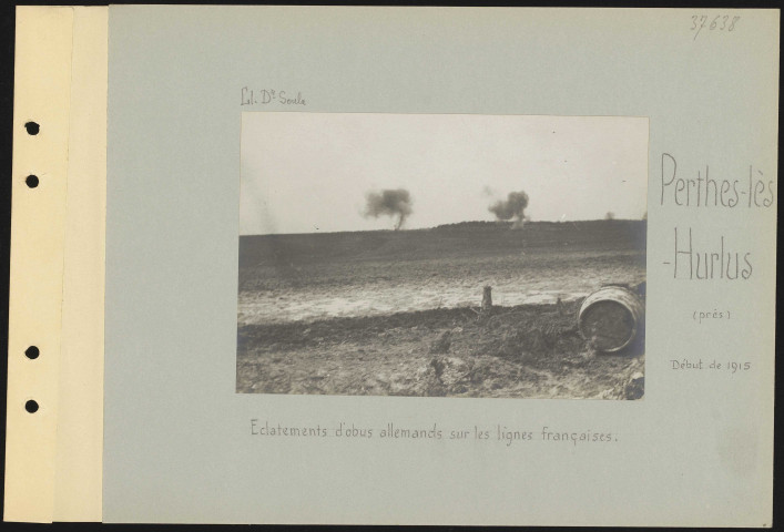 Perthes-lès-Hurlus (près). Éclatements d'obus allemands sur les lignes françaises