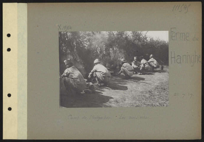 Ferme de Haringhe. Camp de Malgaches. Les cuisines
