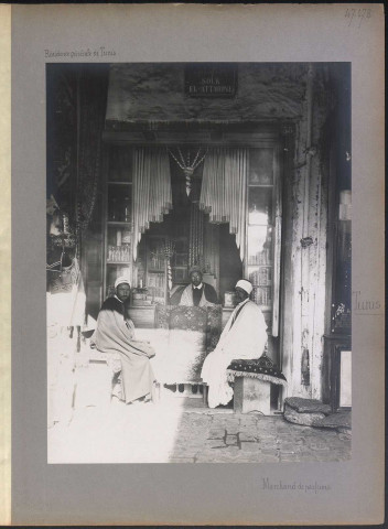 Tunis. Marchand de parfums