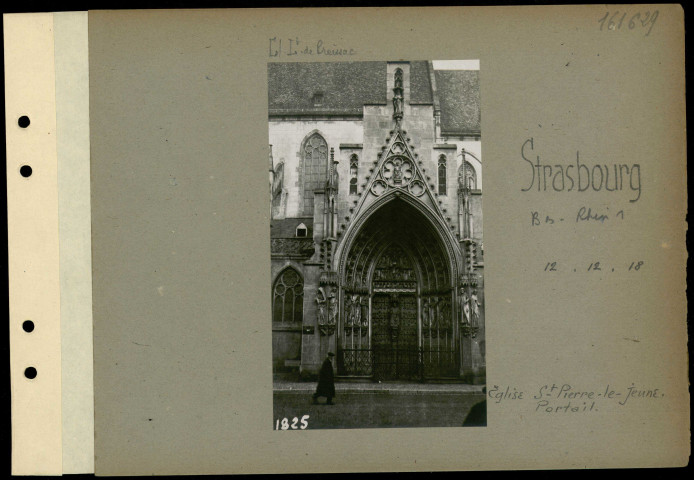 Strasbourg. Eglise Saint-Pierre-le-jeune. Portail