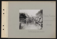 Monchy-Humières (près de). Renforts amenés par camions automobiles