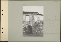 Moussy-sur-Aisne. Dans une maison détruite : poste de police