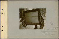 Reims. Hôtel de ville. Incendie pendant un bombardement par obus incendiaires. Enlèvement des tableaux