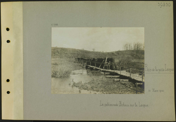 Bois de la petite Largue. La gabionnade Bichain sur la Largue