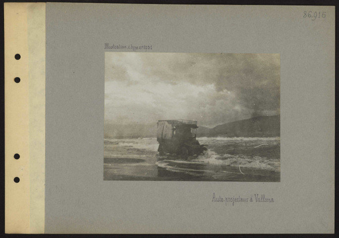 Vallona (Albanie). Auto-projecteur