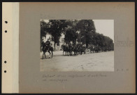 Versailles. Départ d'un régiment d'artillerie de campagne