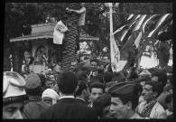 Défilé de Nasser dans les rues d'Alger avec Ben Bella: 1