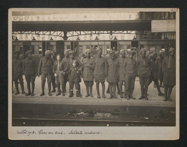 Gare du Nord. Soldats indiens