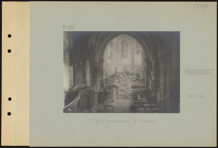 Minaucourt. L'église bombardée : le chœur