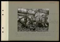 Aniche (Compagnie des mines d'). Près Sin-le-Noble. Fosse Notre-Dame détruite par les Allemands. Salle des machines ; compresseur et groupe électrogène