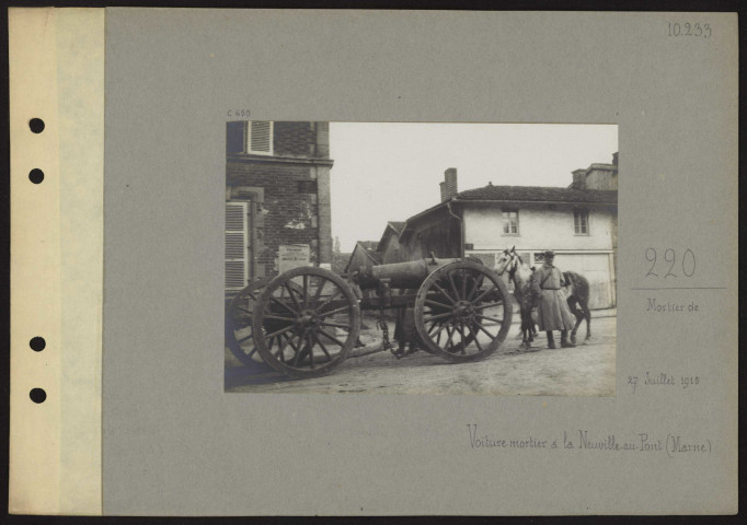 Neuville-au-Pont (Marne). Mortier de 220. Voiture-mortier