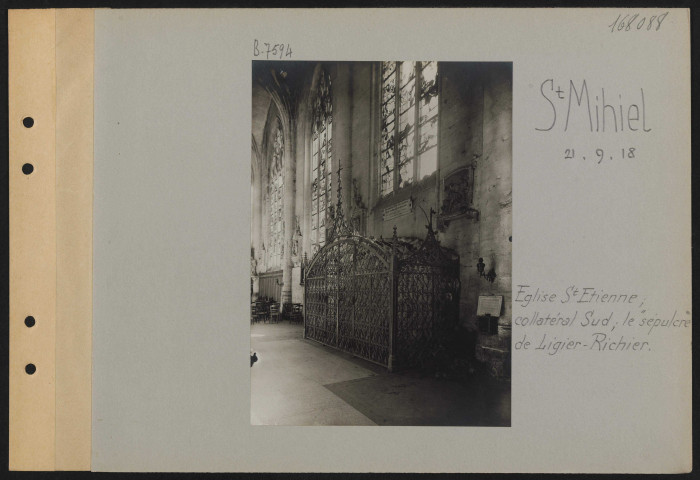 Saint-Mihiel. Église Saint-Étienne ; collatéral sud ; le "sépulcre" de Ligier-Richier